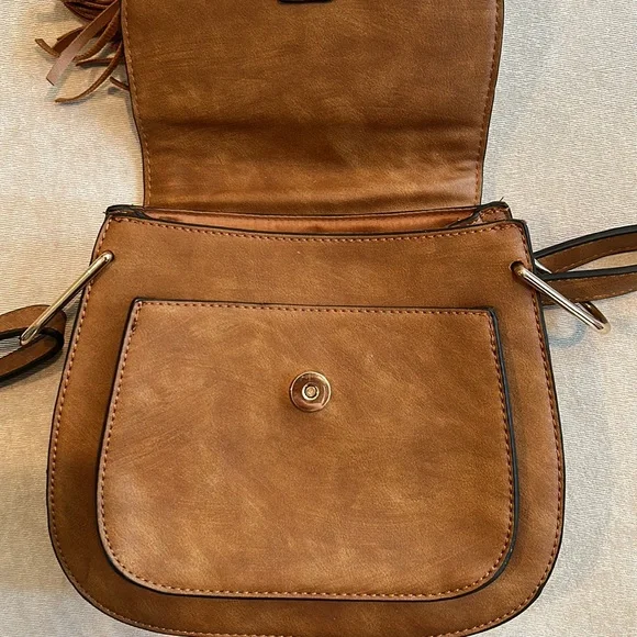 Tan over the shoulder bag with tassel - Picture 4 of 5
